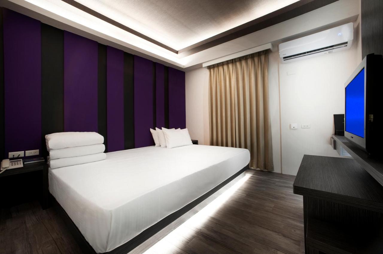 Two Fukun Hotel Цзяосі Екстер'єр фото